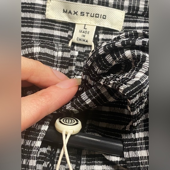 Max Studio top size large nwt - Picture 4 of 5